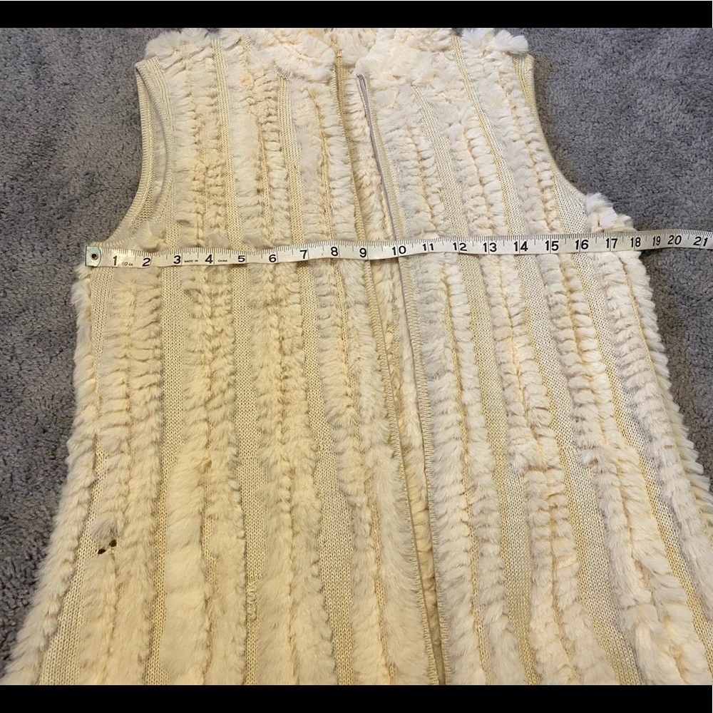 Vintage Rabbit fur vest - Picture 12 of 14